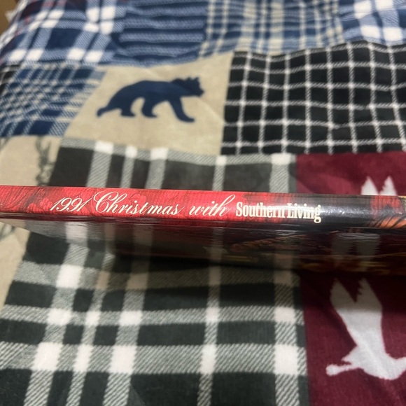 Southern Living Holiday Book with Gold and Red Accents - Picture 5 of 5